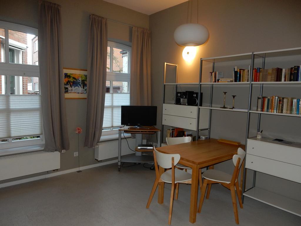 Altstadt-glueck * Leer